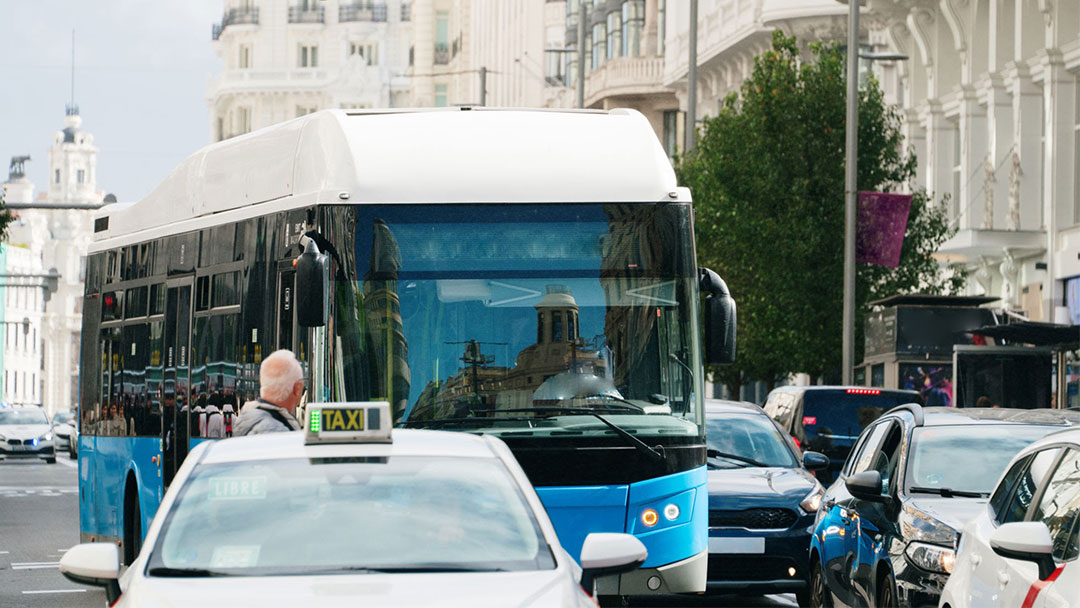 How Can a Bus 360 Camera System Improve Safety and Fleet Management?